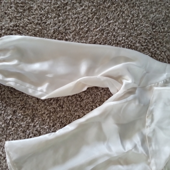 Women's Josephine Chaus blouse - Picture 4 of 10